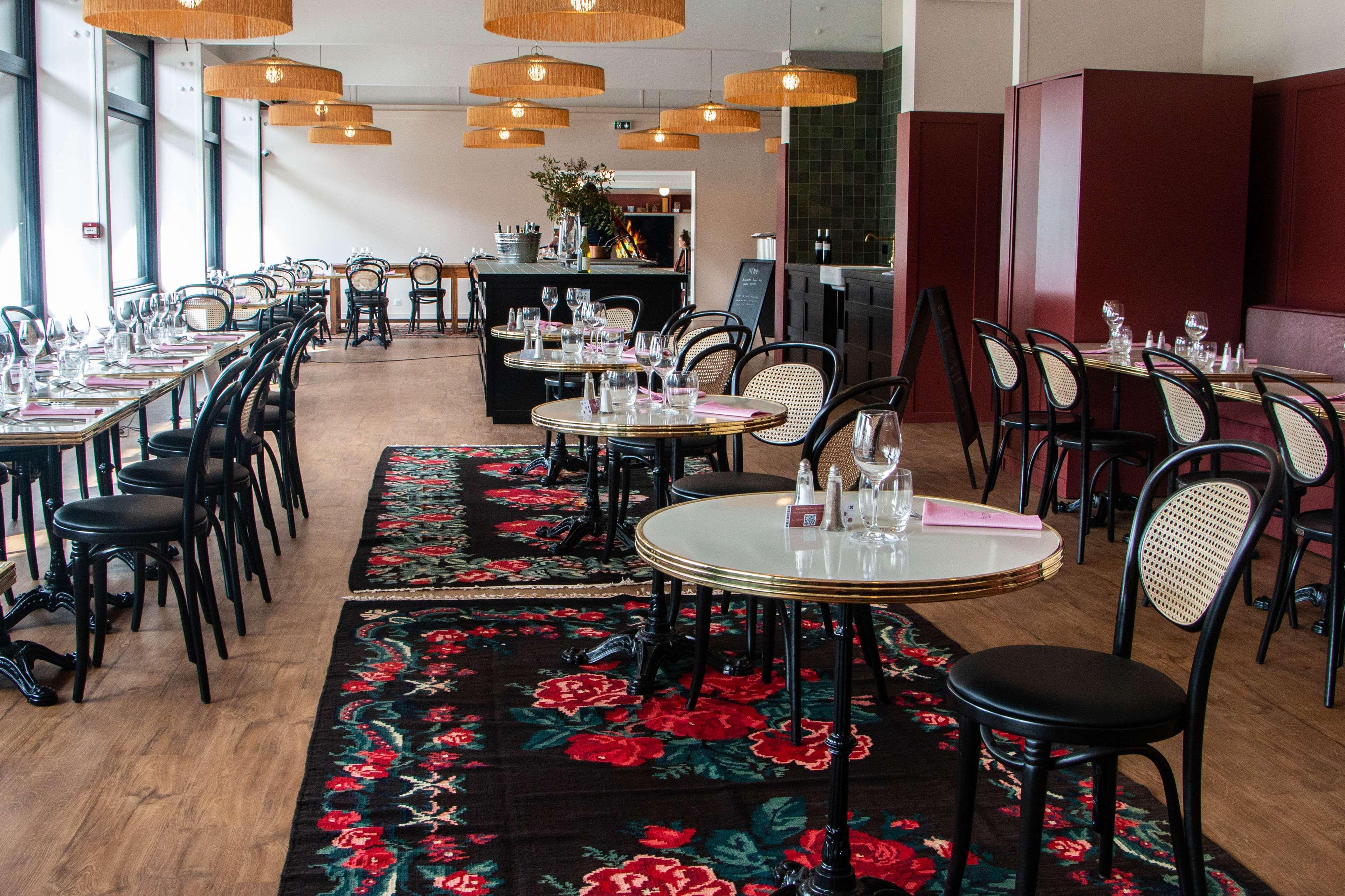 Best Western Porte Du Forez Андрезю-Бутеон Екстериор снимка