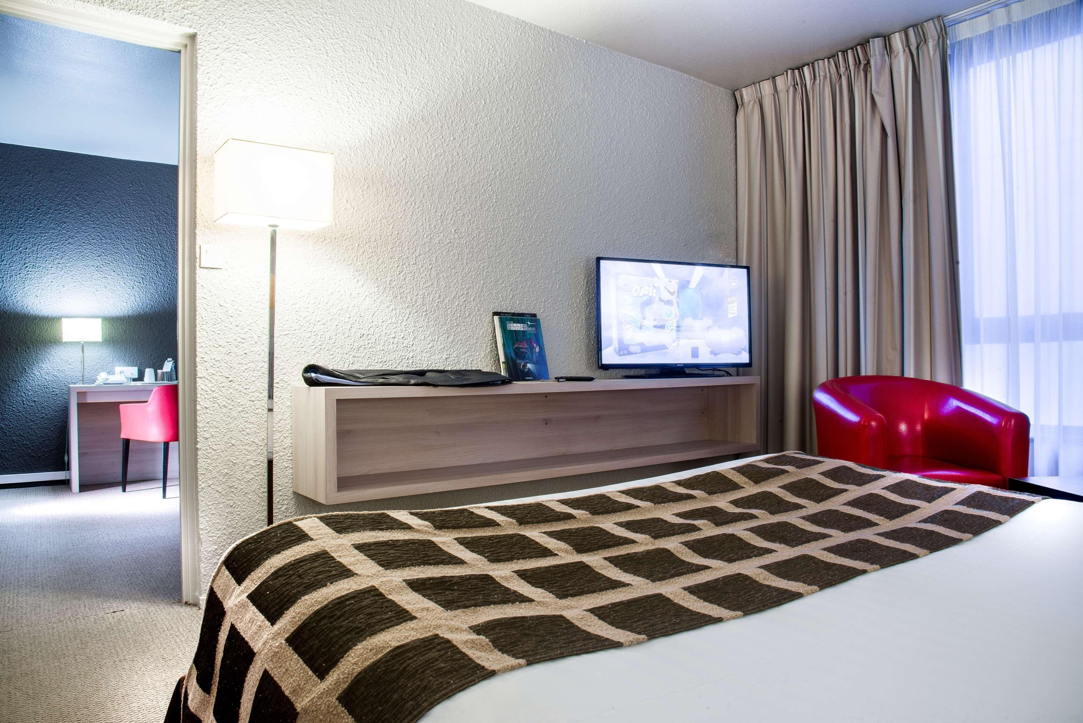 Best Western Porte Du Forez Андрезю-Бутеон Екстериор снимка