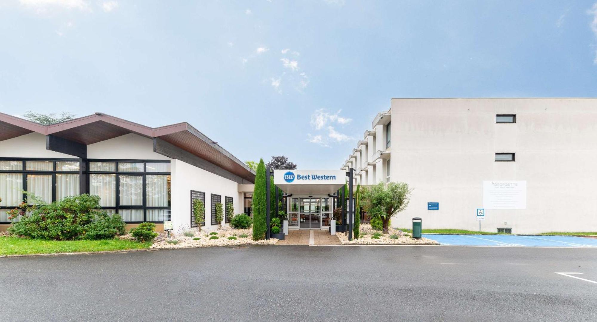 Best Western Porte Du Forez Андрезю-Бутеон Екстериор снимка